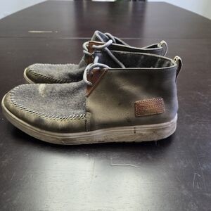 Pendleton Men's 9 Wool And Leather Gray and Brown Shoes